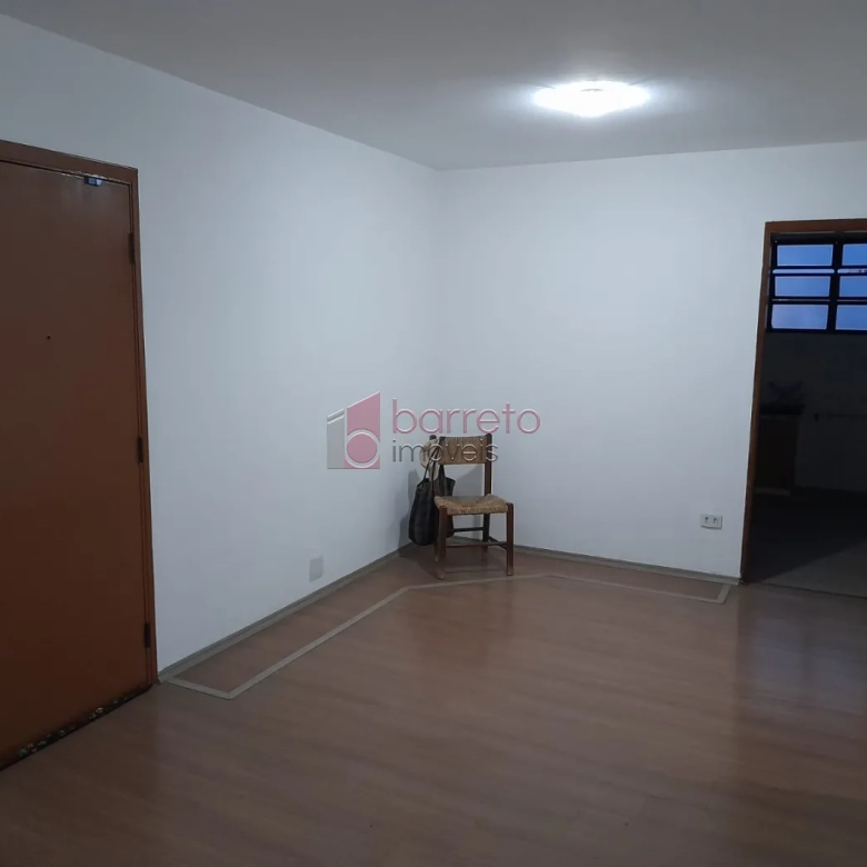 APARTAMENTO COM 03 QUARTOS À VENDA NO EDIFÍCIO JARDIM FIGUEIRAS NO CENTRO DE JUNDIAÍ/SP