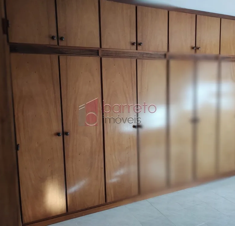 APARTAMENTO À VENDA NO EDIFÍCIO MARECHAL DEODORO NO CENTRO DE JUNDIAÍ/SP