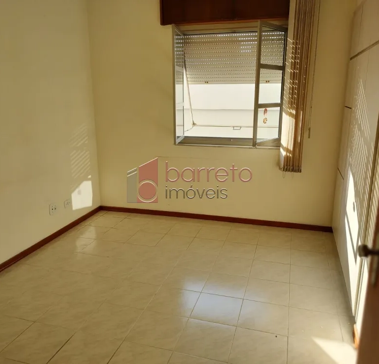 APARTAMENTO À VENDA NO EDIFÍCIO MARECHAL DEODORO NO CENTRO DE JUNDIAÍ/SP