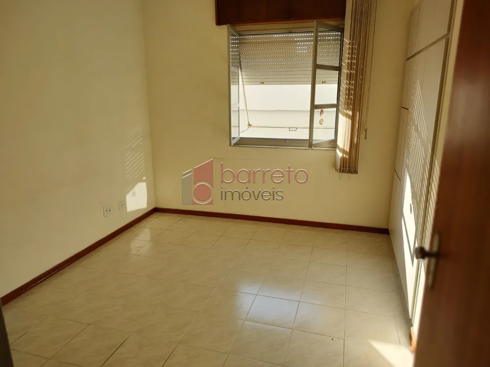 APARTAMENTO À VENDA NO EDIFÍCIO MARECHAL DEODORO NO CENTRO DE JUNDIAÍ/SP