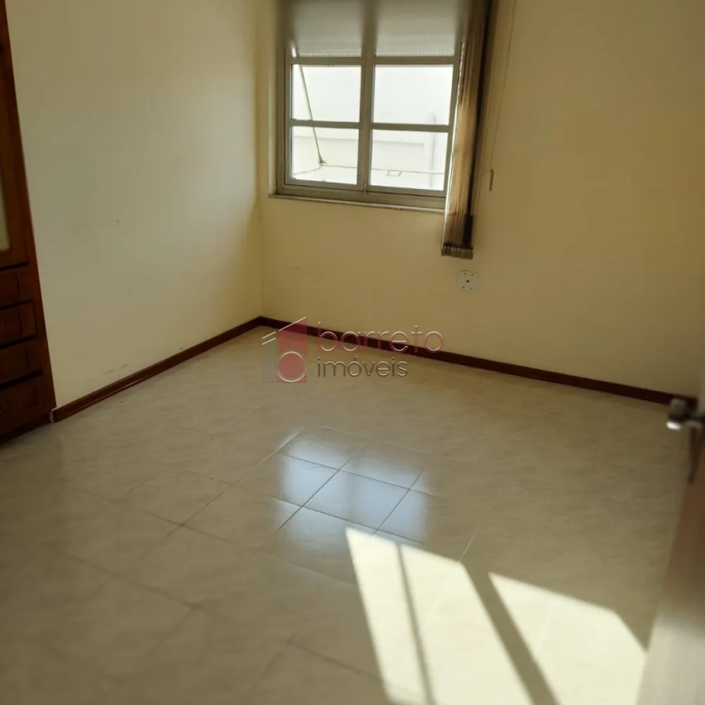 APARTAMENTO À VENDA NO EDIFÍCIO MARECHAL DEODORO NO CENTRO DE JUNDIAÍ/SP