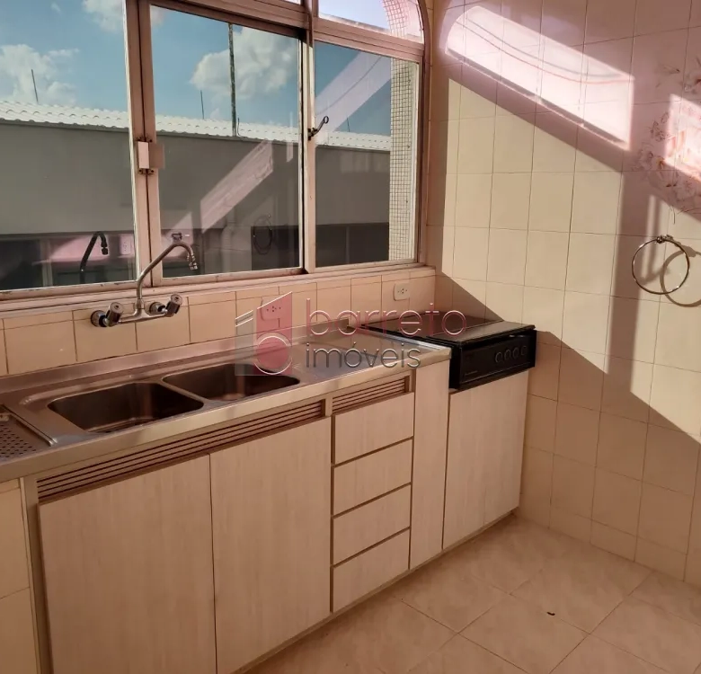 APARTAMENTO À VENDA NO EDIFÍCIO MARECHAL DEODORO NO CENTRO DE JUNDIAÍ/SP