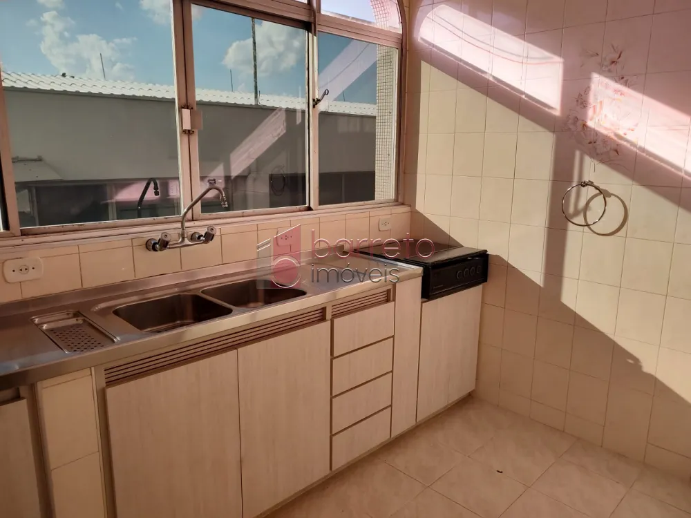 APARTAMENTO À VENDA NO EDIFÍCIO MARECHAL DEODORO NO CENTRO DE JUNDIAÍ/SP