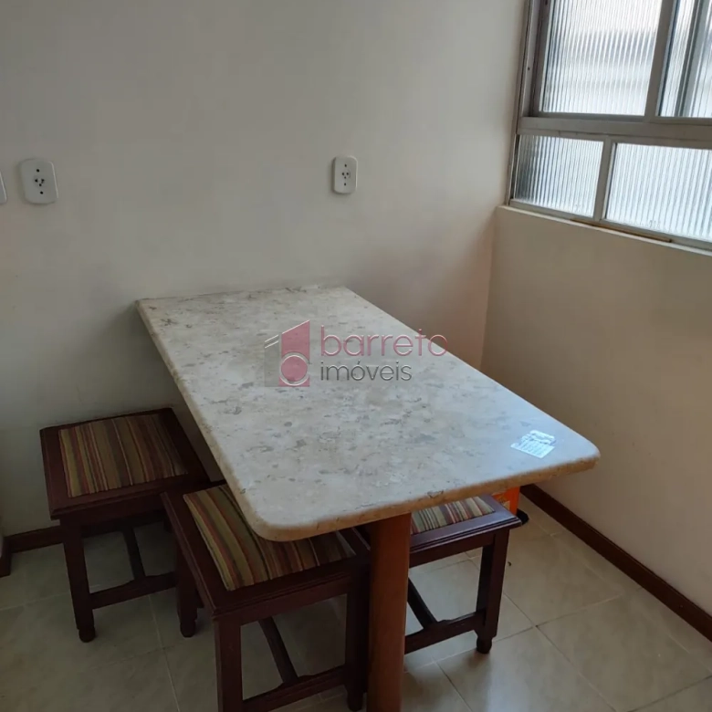 APARTAMENTO À VENDA NO EDIFÍCIO MARECHAL DEODORO NO CENTRO DE JUNDIAÍ/SP