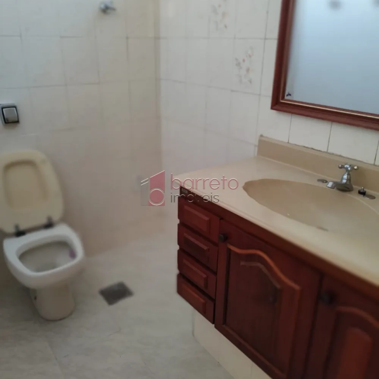 APARTAMENTO À VENDA NO EDIFÍCIO MARECHAL DEODORO NO CENTRO DE JUNDIAÍ/SP