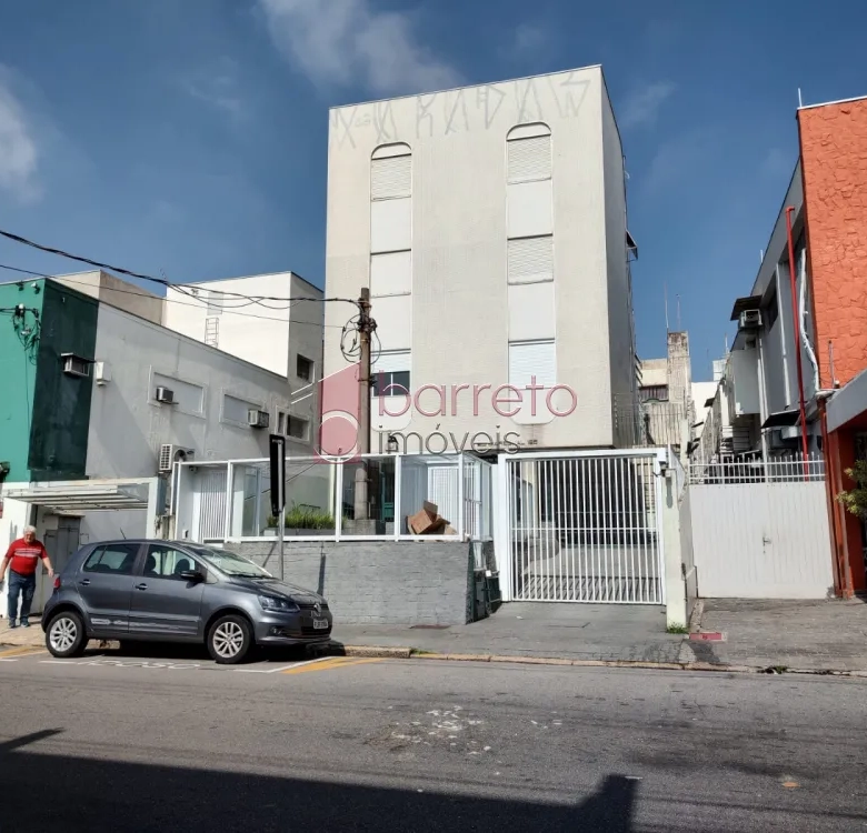 APARTAMENTO À VENDA NO EDIFÍCIO MARECHAL DEODORO NO CENTRO DE JUNDIAÍ/SP