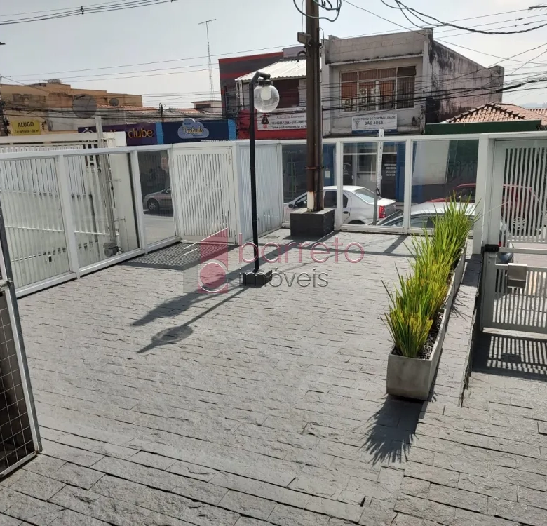 APARTAMENTO À VENDA NO EDIFÍCIO MARECHAL DEODORO NO CENTRO DE JUNDIAÍ/SP