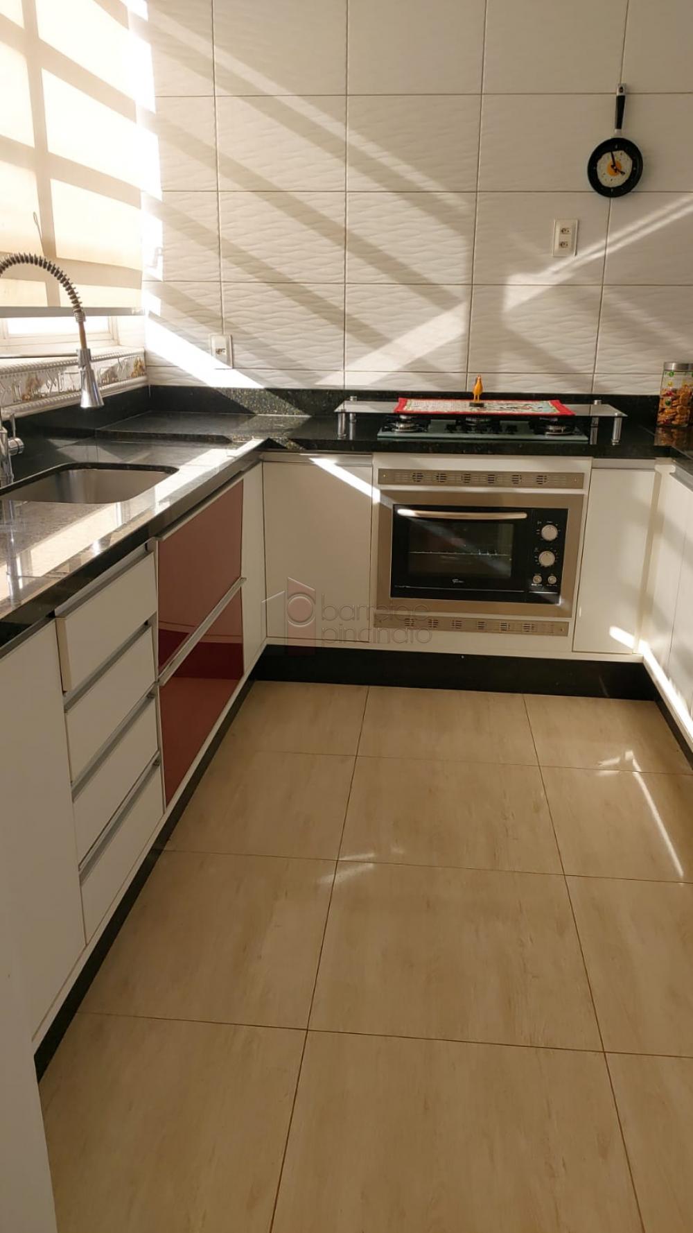 Apartamento com 197,00m² para venda e locação região central de Jundiaí – Edifício Magalhães.