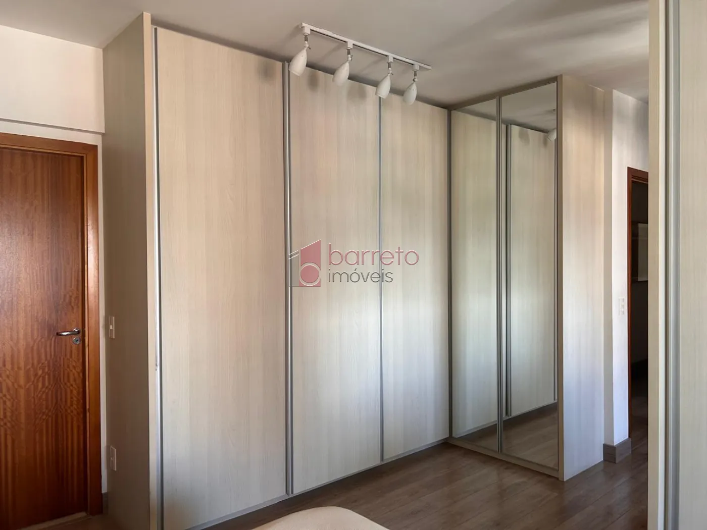 APARTAMENTO À VENDA NO CONDOMÍNIO ITALIA CARLETTI EM JUNDIAÍ/SP