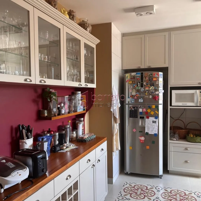APARTAMENTO À VENDA NO CONDOMÍNIO ITALIA CARLETTI EM JUNDIAÍ/SP