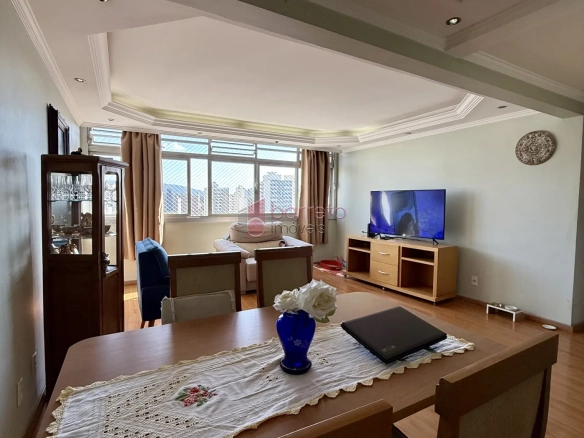 APARTAMENTO COM 3 DORMITÓRIOS À VENDA NO EDIFÍCIO MARTINS – CENTRO – JUNDIAÍ/SP