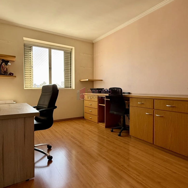 APARTAMENTO COM 3 DORMITÓRIOS À VENDA NO EDIFÍCIO MARTINS – CENTRO – JUNDIAÍ/SP