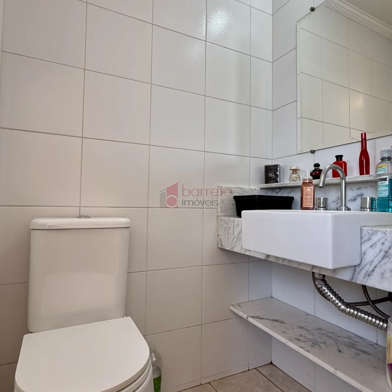 APARTAMENTO COM 3 DORMITÓRIOS À VENDA NO EDIFÍCIO MARTINS – CENTRO – JUNDIAÍ/SP