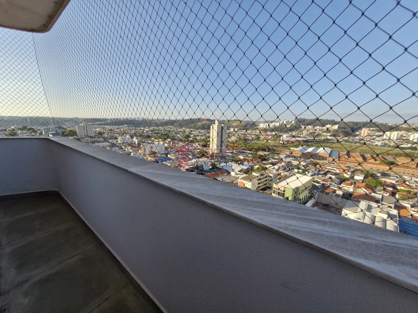 APARTAMENTO PARA LOCAÇÃO OU VENDA, NO CONDOMÍNIO EDIFÍCIO MEDITERRÂNEO NO CENTRO DE JUNDIAÍ – SP