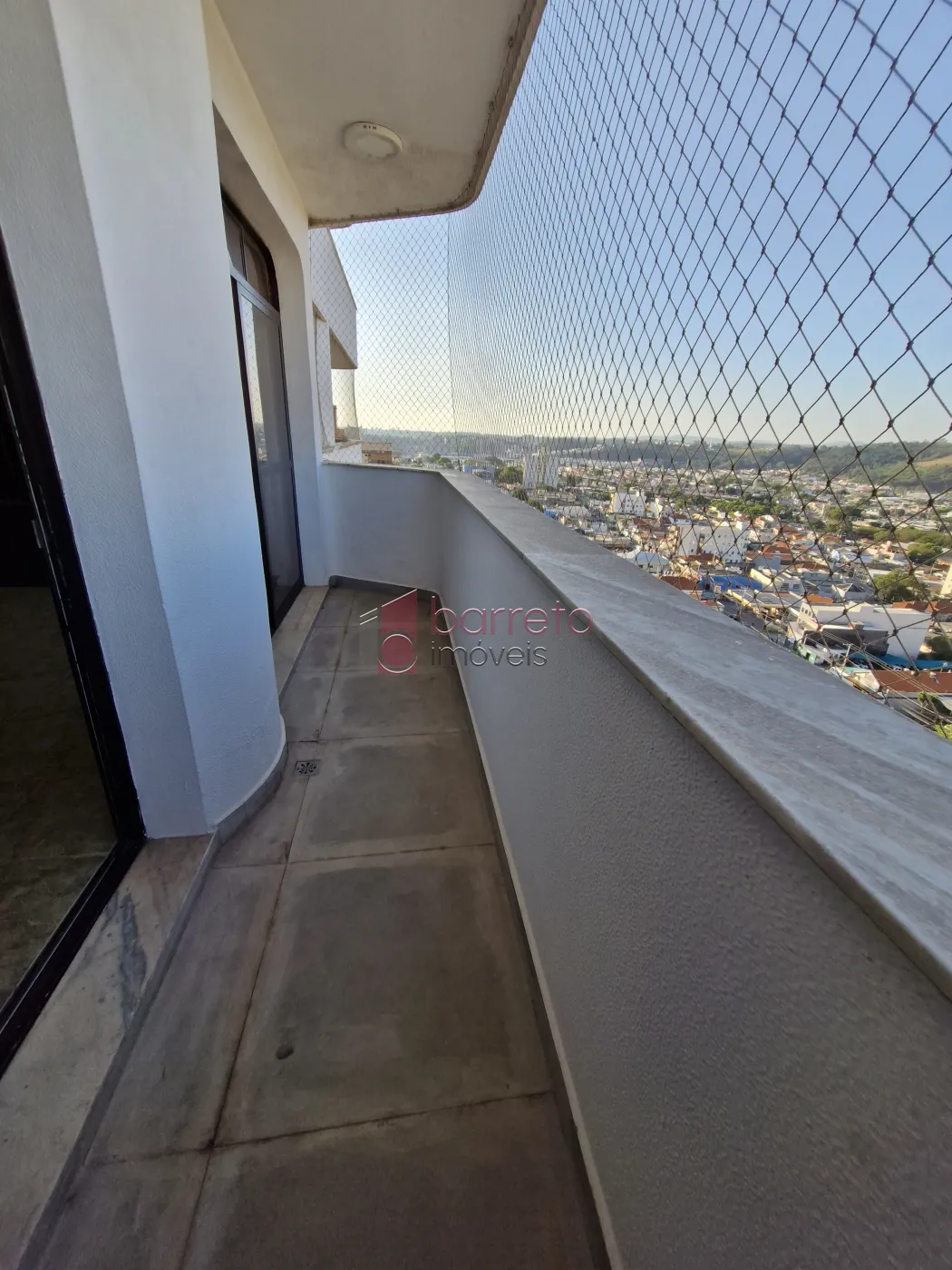APARTAMENTO PARA LOCAÇÃO OU VENDA, NO CONDOMÍNIO EDIFÍCIO MEDITERRÂNEO NO CENTRO DE JUNDIAÍ – SP