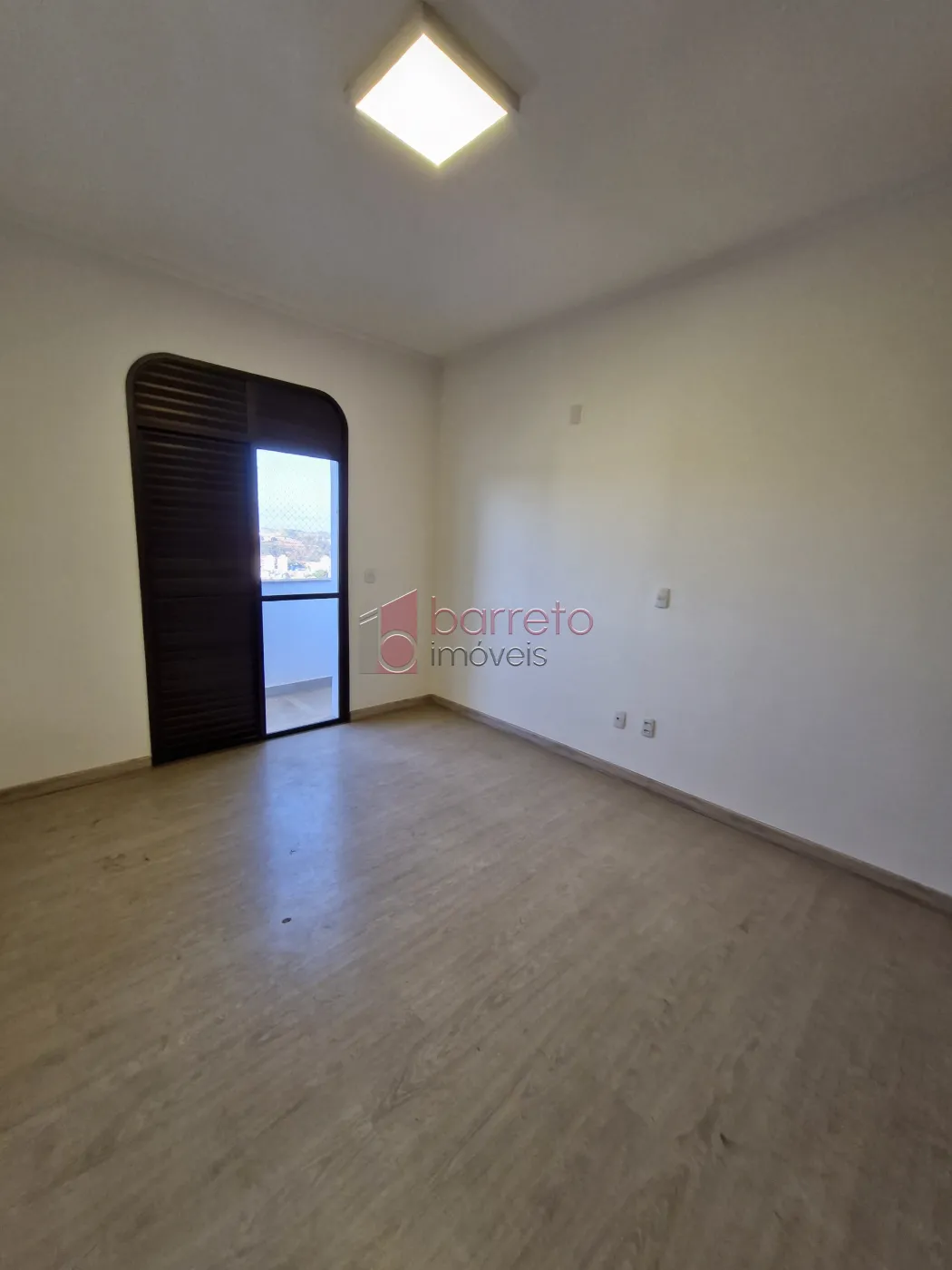 APARTAMENTO PARA LOCAÇÃO OU VENDA, NO CONDOMÍNIO EDIFÍCIO MEDITERRÂNEO NO CENTRO DE JUNDIAÍ – SP