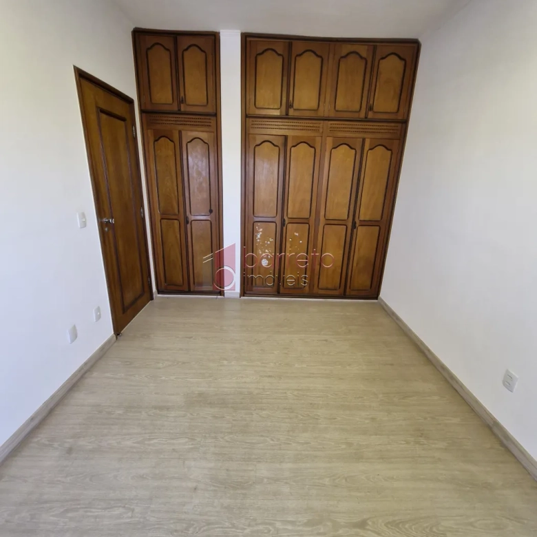 APARTAMENTO PARA LOCAÇÃO OU VENDA, NO CONDOMÍNIO EDIFÍCIO MEDITERRÂNEO NO CENTRO DE JUNDIAÍ – SP