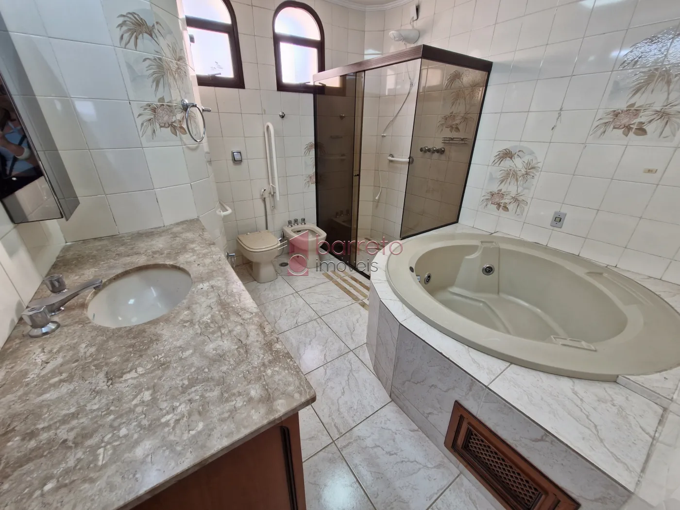 APARTAMENTO PARA LOCAÇÃO OU VENDA, NO CONDOMÍNIO EDIFÍCIO MEDITERRÂNEO NO CENTRO DE JUNDIAÍ – SP