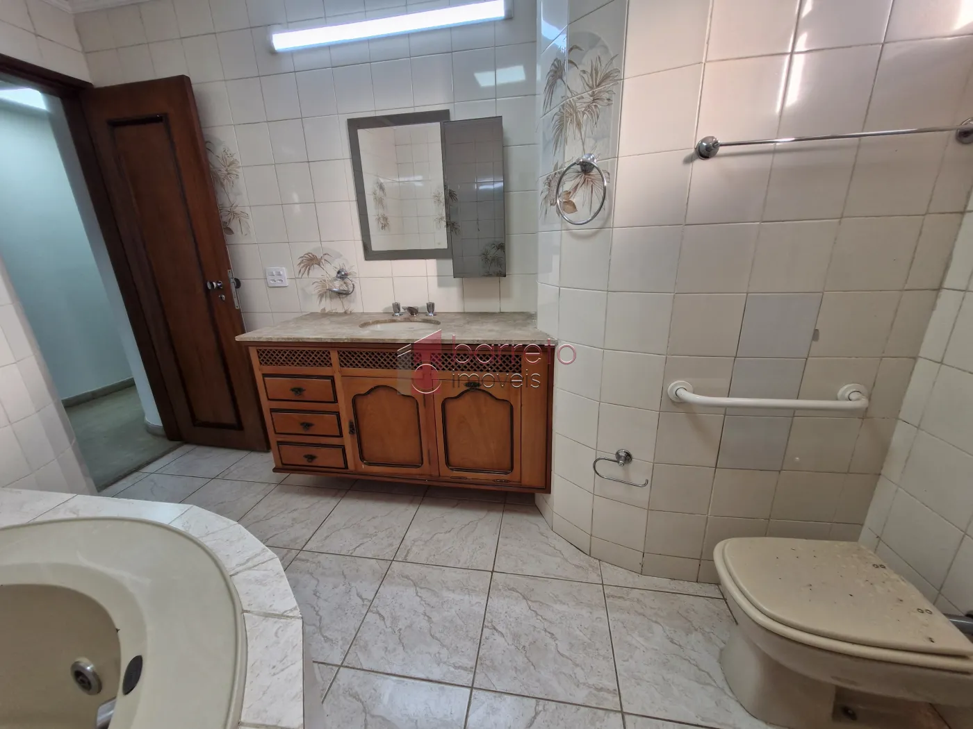 APARTAMENTO PARA LOCAÇÃO OU VENDA, NO CONDOMÍNIO EDIFÍCIO MEDITERRÂNEO NO CENTRO DE JUNDIAÍ – SP