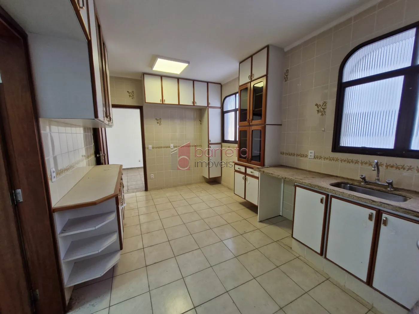 APARTAMENTO PARA LOCAÇÃO OU VENDA, NO CONDOMÍNIO EDIFÍCIO MEDITERRÂNEO NO CENTRO DE JUNDIAÍ – SP
