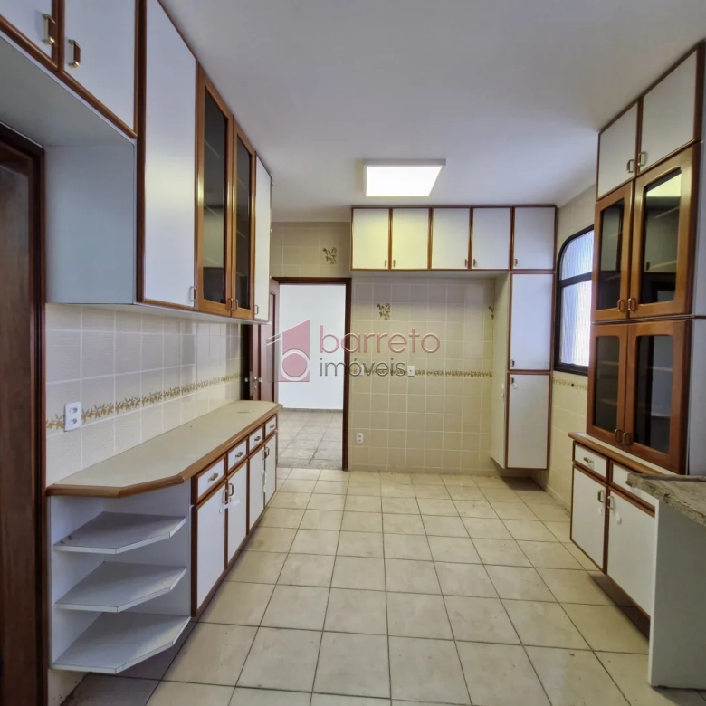 APARTAMENTO PARA LOCAÇÃO OU VENDA, NO CONDOMÍNIO EDIFÍCIO MEDITERRÂNEO NO CENTRO DE JUNDIAÍ – SP