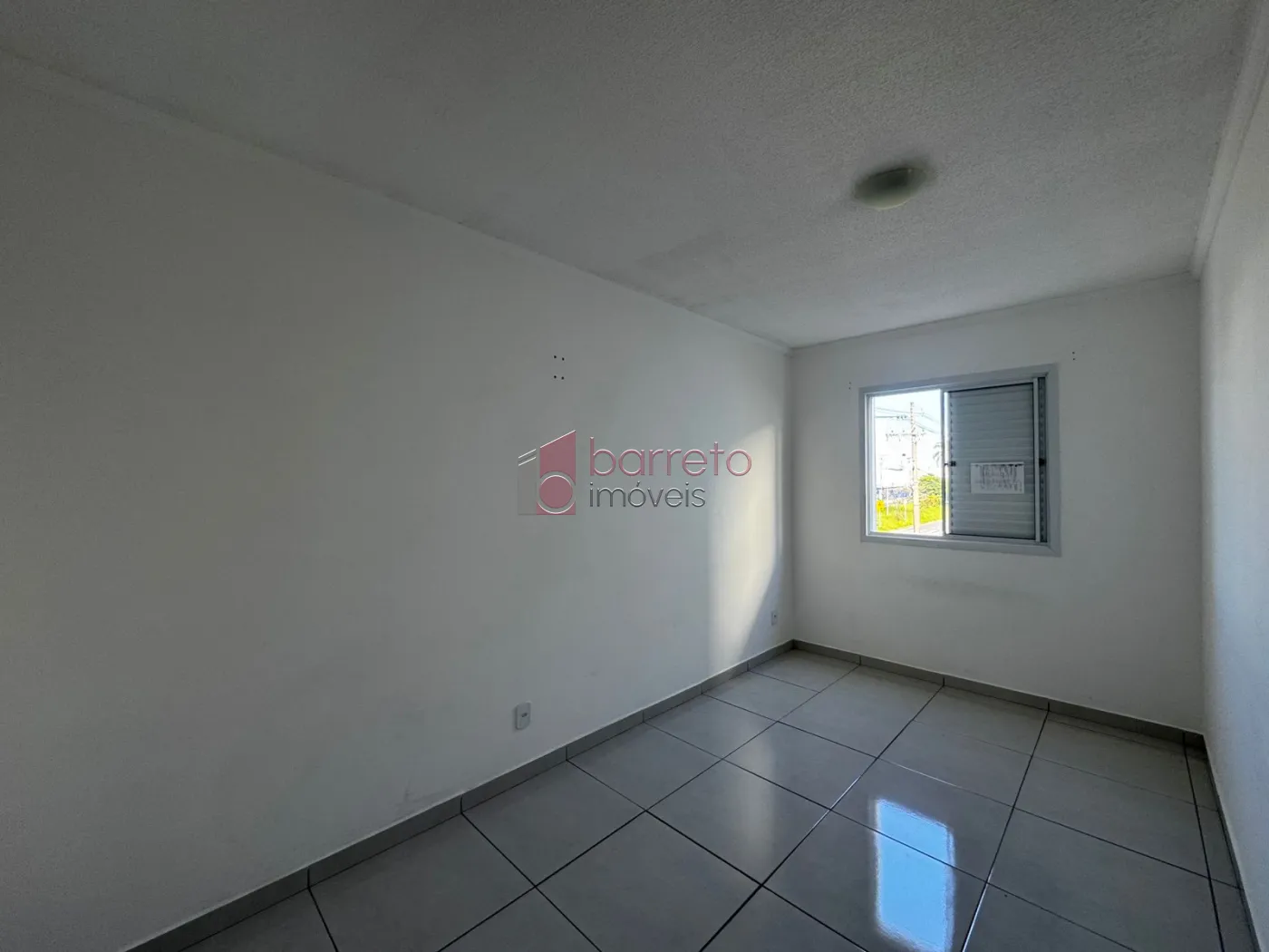 APARTAMENTO À VENDA NO CONDOMÍNIO MORADA DOS PÁSSAROS – ARAPONGAS EM JUNDIAÍ/SP