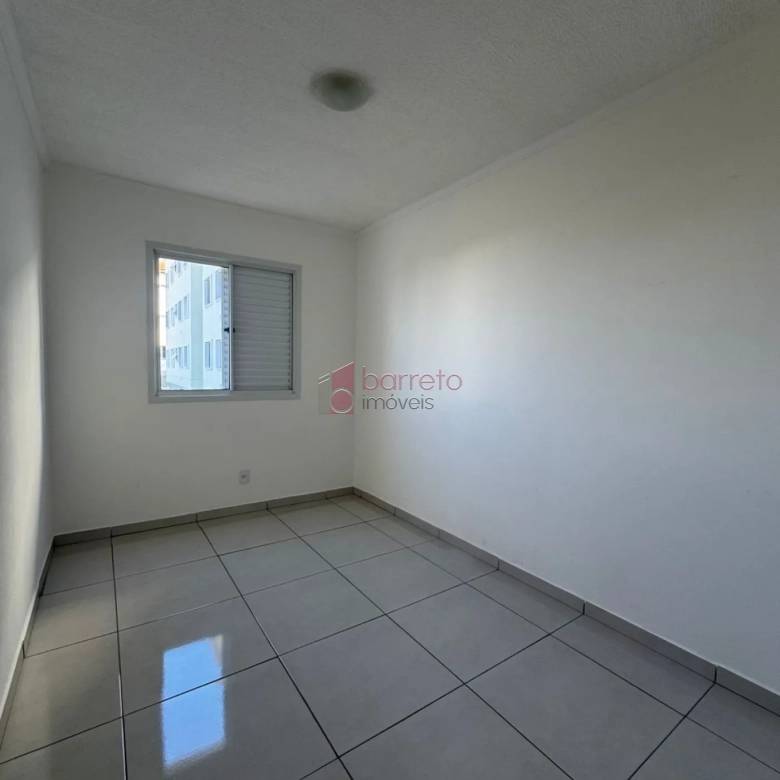 APARTAMENTO À VENDA NO CONDOMÍNIO MORADA DOS PÁSSAROS – ARAPONGAS EM JUNDIAÍ/SP