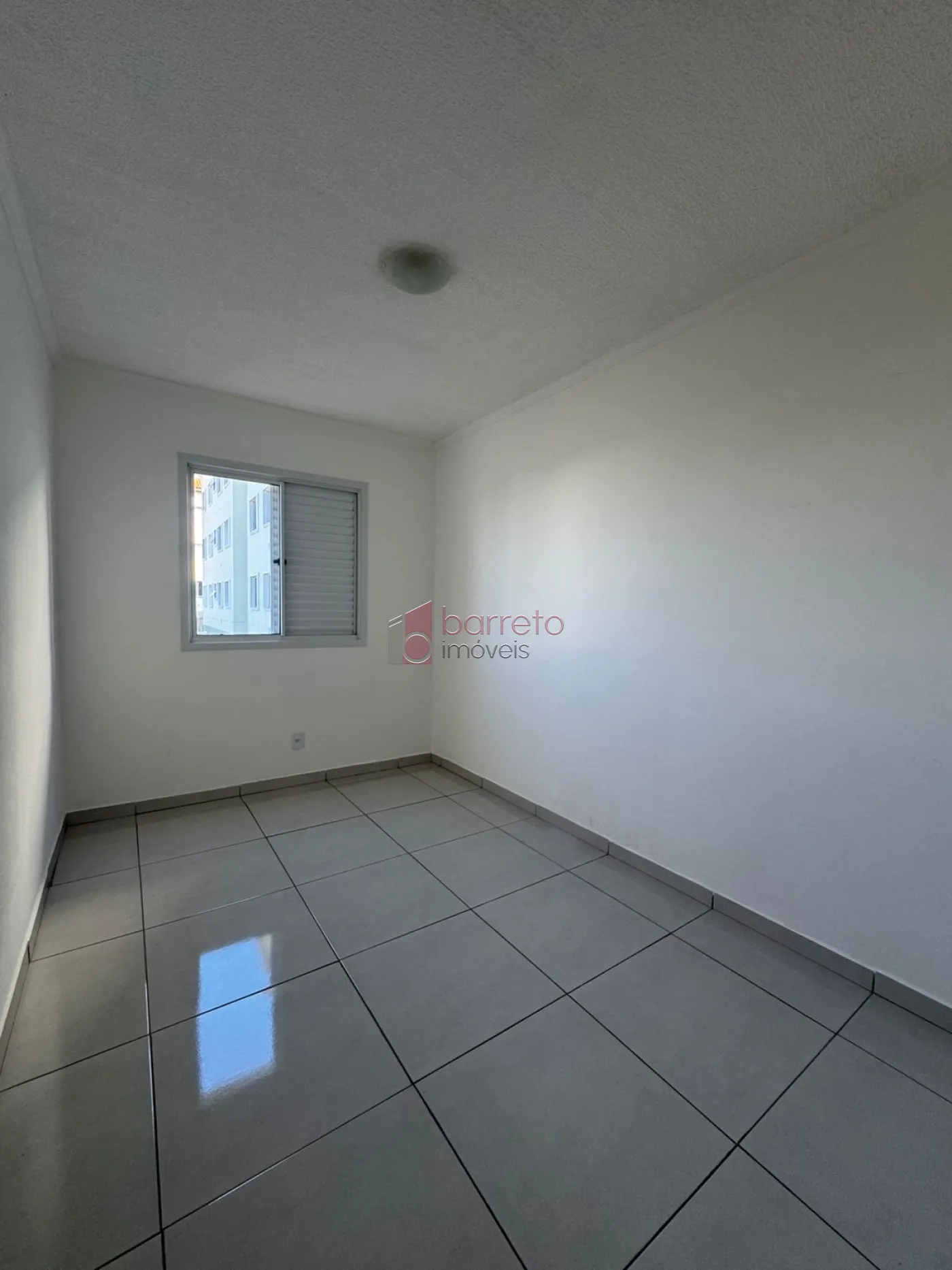 APARTAMENTO À VENDA NO CONDOMÍNIO MORADA DOS PÁSSAROS – ARAPONGAS EM JUNDIAÍ/SP