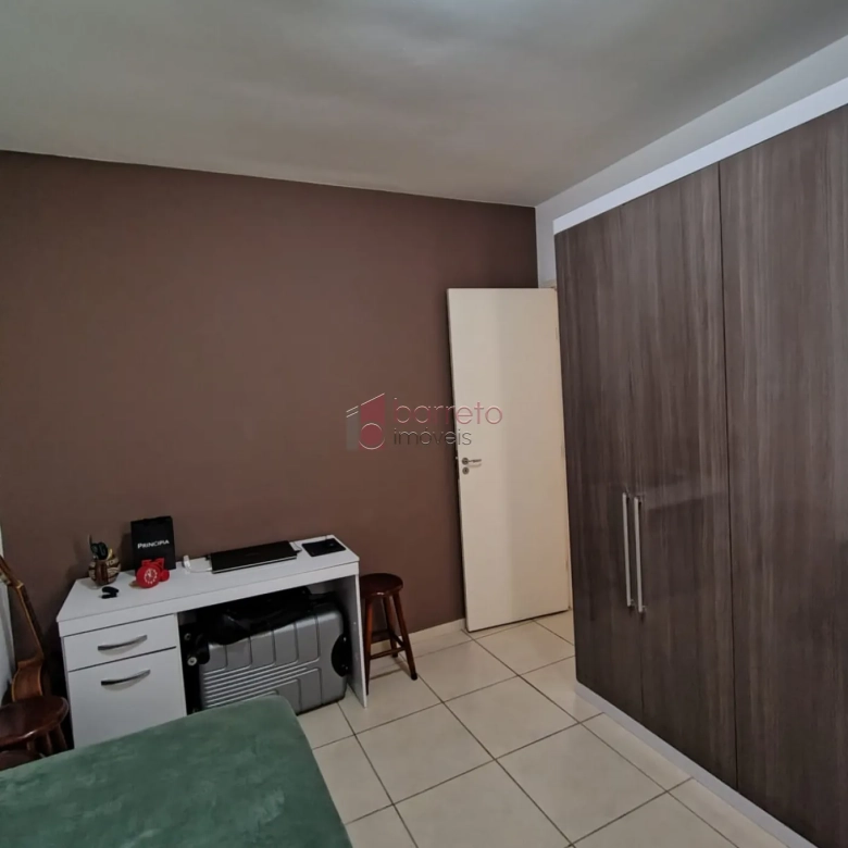 APARTAMENTO TÉRREO À VENDA NO CONDOMÍNIO PARQUE JAMILE NA VILA HORTOLÂNDIA EM JUNDIAÍ/SP