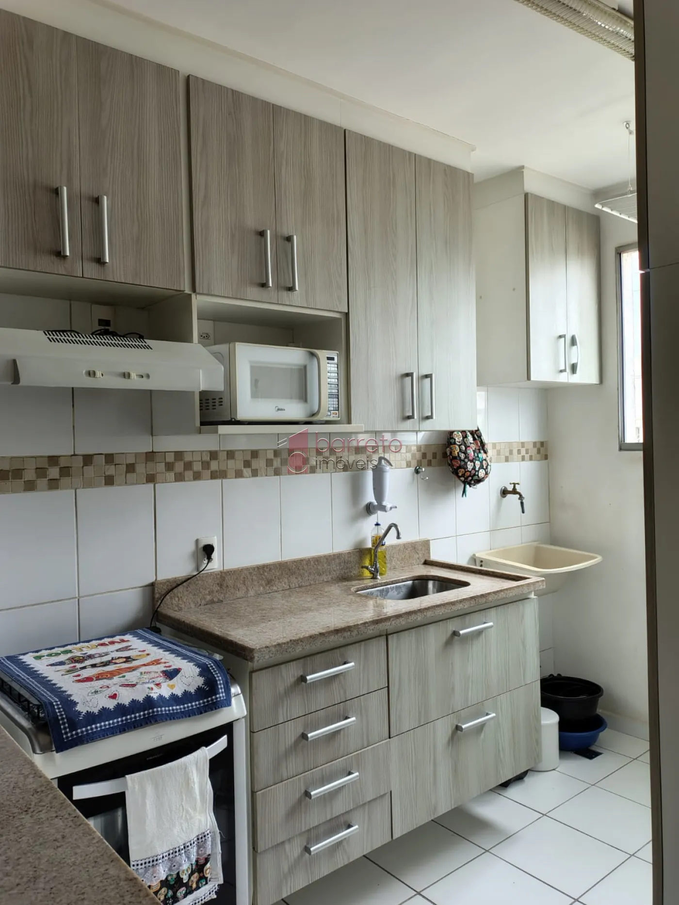 APARTAMENTO TÉRREO À VENDA NO CONDOMÍNIO PARQUE JAMILE NA VILA HORTOLÂNDIA EM JUNDIAÍ/SP