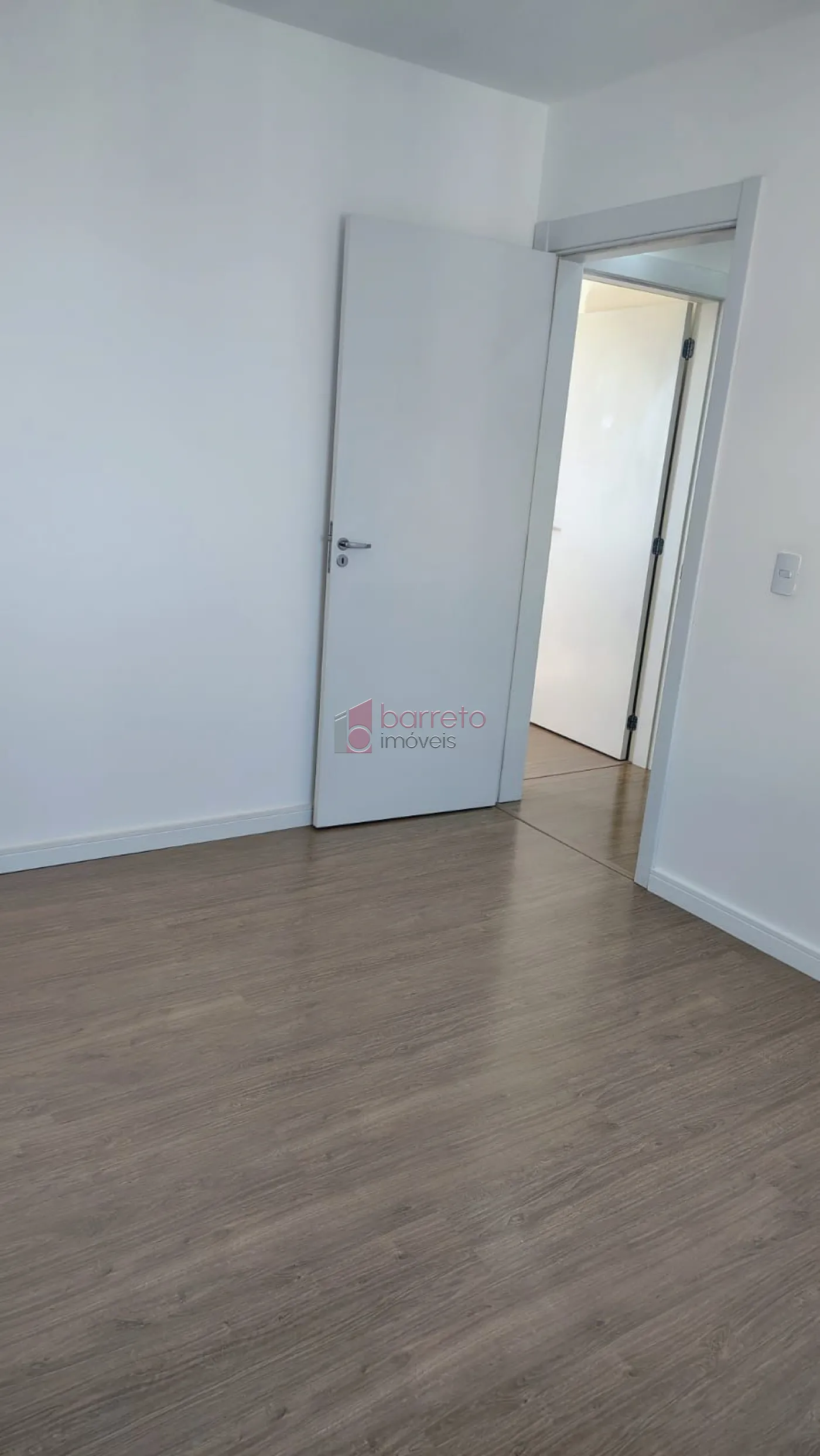 APARTAMENTO À VENDA NO CONDOMÍNIO DIFFERENZIATO EM JUNDIAÍ/SP
