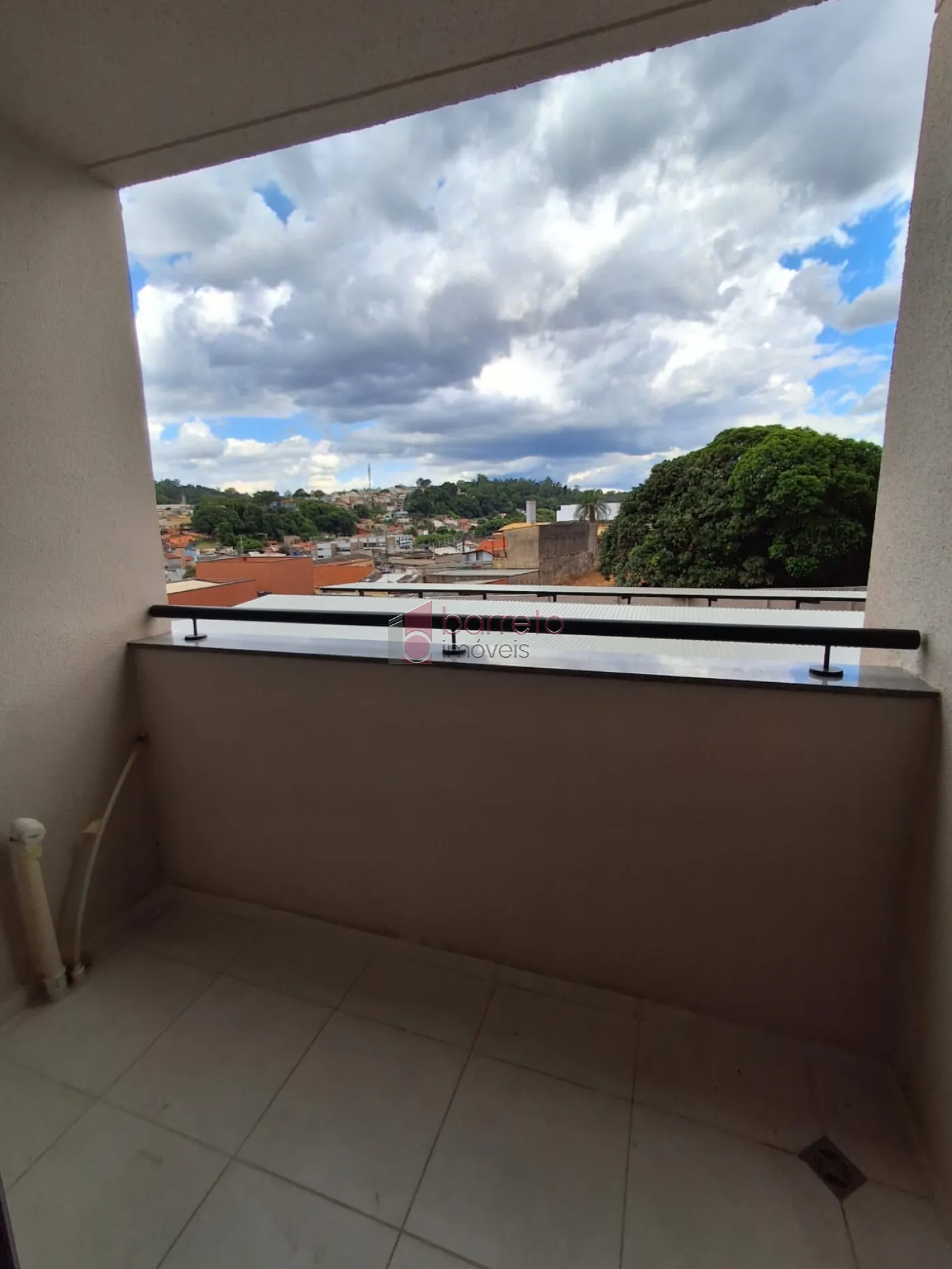 APARTAMENTO À VENDA NO CONDOMÍNIO GIARDINO – JUNDIAÍ/SP