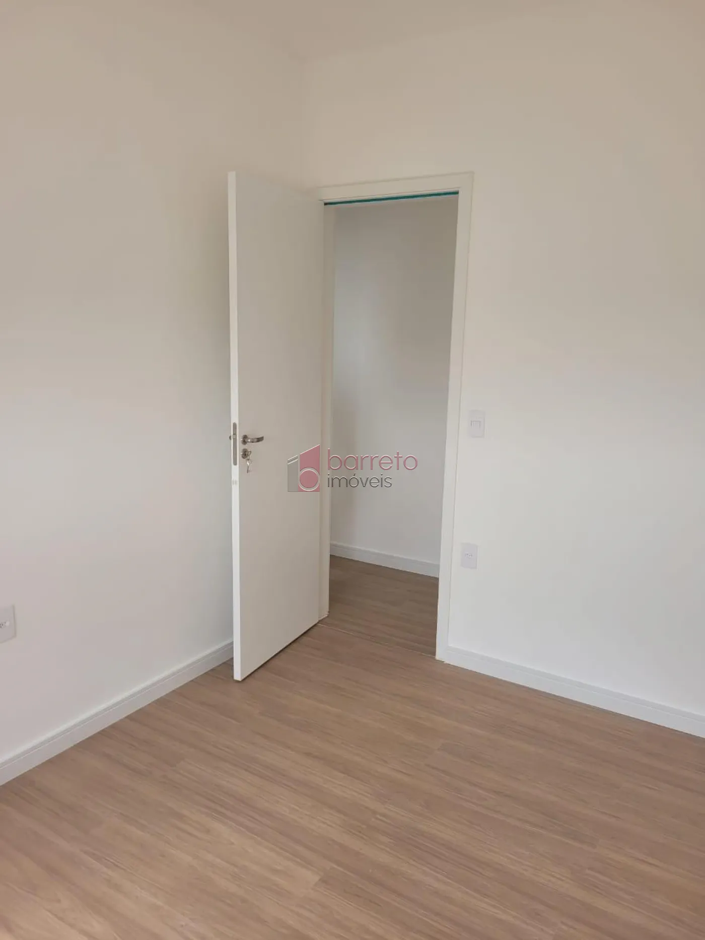APARTAMENTO À VENDA NO CONDOMÍNIO GIARDINO NO JARDIM COLÔNIA EM JUNDIAÍ/SP