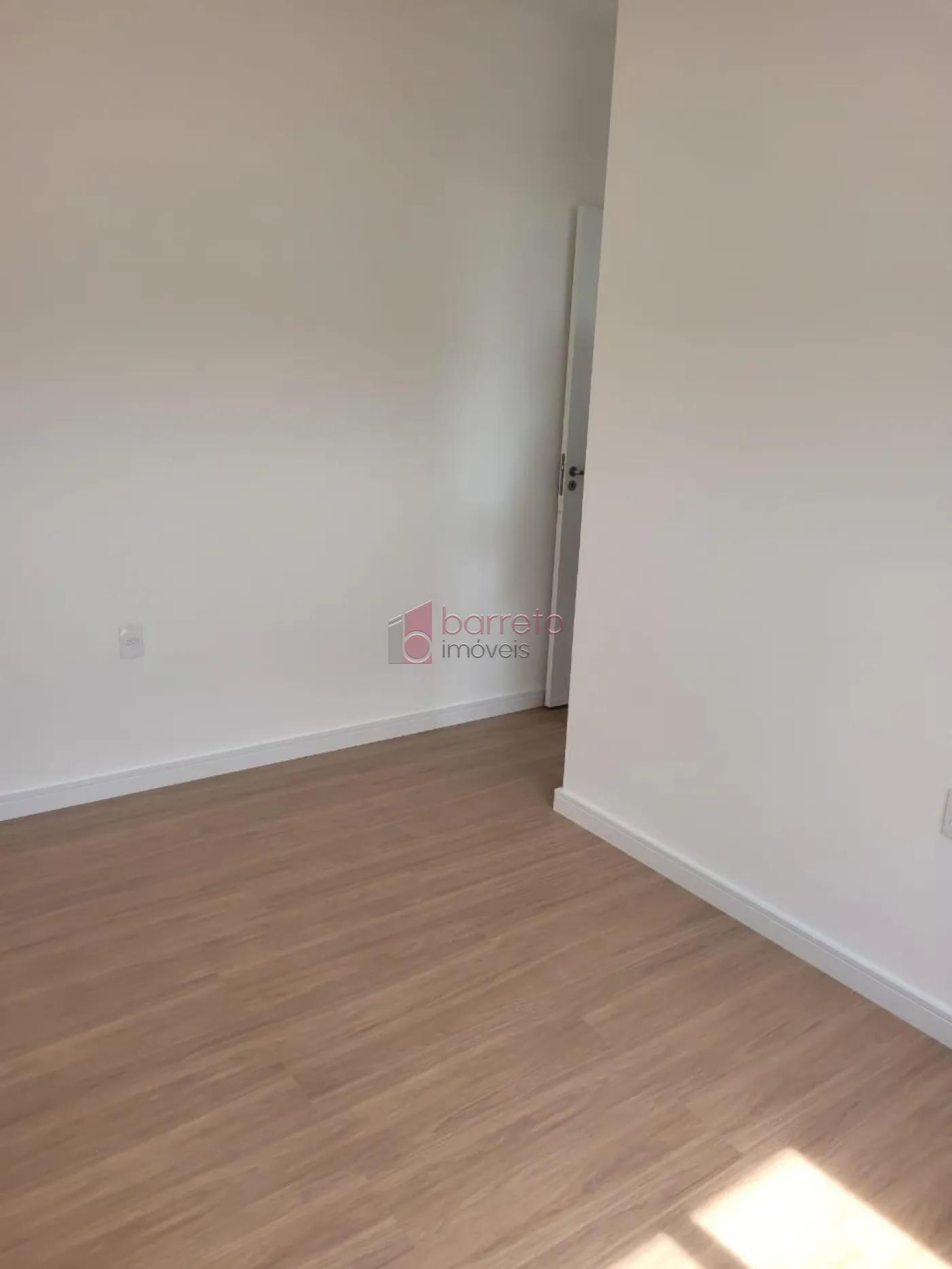 APARTAMENTO À VENDA NO CONDOMÍNIO GIARDINO NO JARDIM COLÔNIA EM JUNDIAÍ/SP