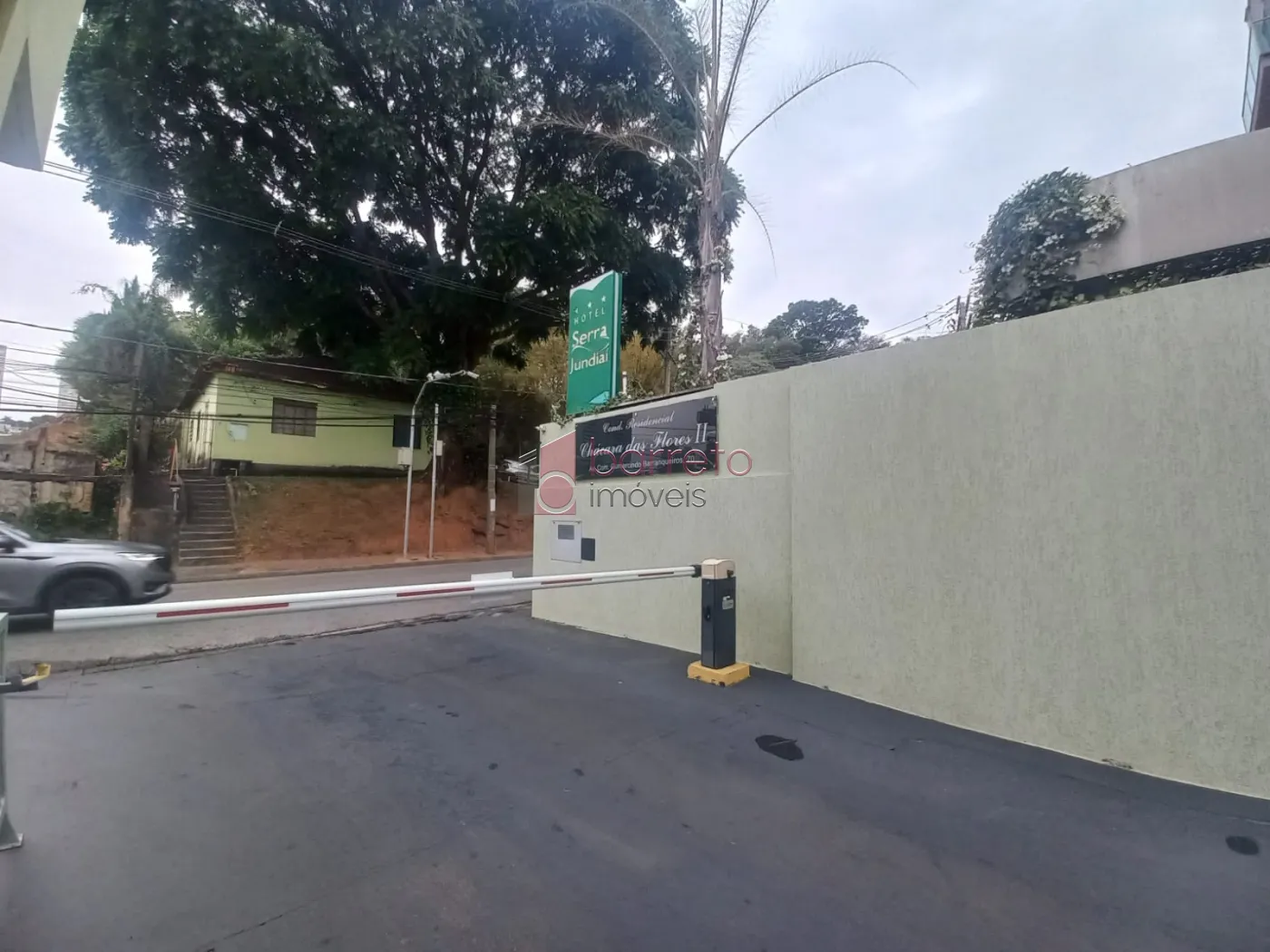 APARTAMENTO À VENDA NO CONDOMÍNIO CHÁCARA DAS FLORES II – JARDIM SANTA TERESA – JUNDIAÍ/SP