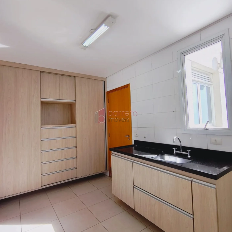 APARTAMENTO À VENDA NO CONDOMÍNIO TERRAÇOS DA SERRA EM JUNDIAÍ/SP
