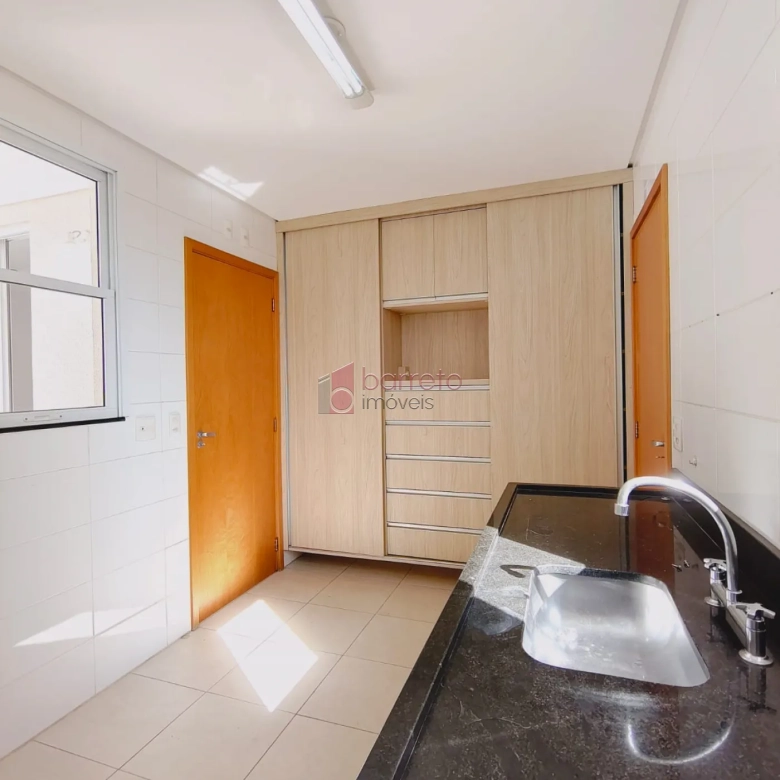 APARTAMENTO À VENDA NO CONDOMÍNIO TERRAÇOS DA SERRA EM JUNDIAÍ/SP