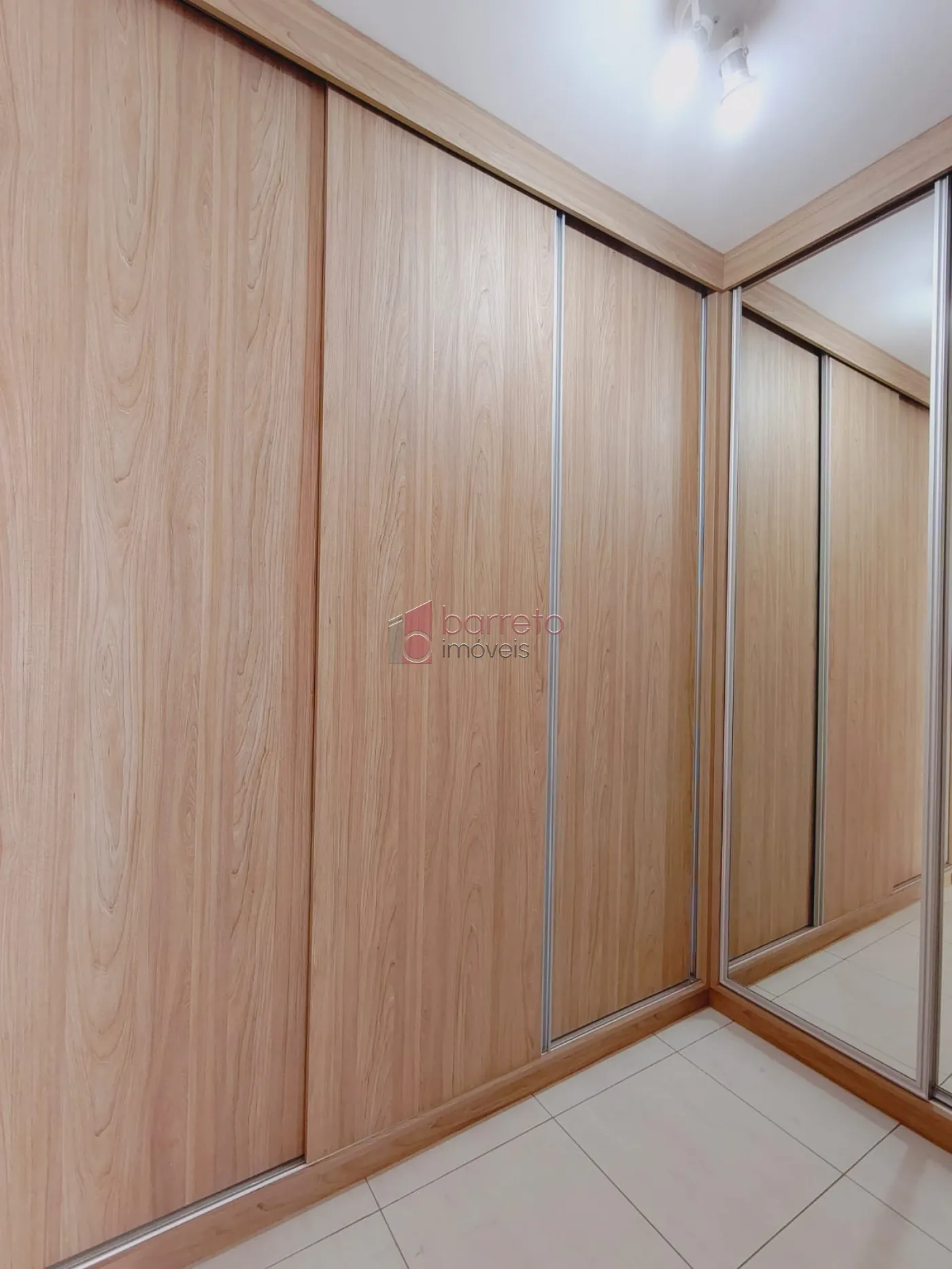APARTAMENTO À VENDA NO CONDOMÍNIO TERRAÇOS DA SERRA EM JUNDIAÍ/SP