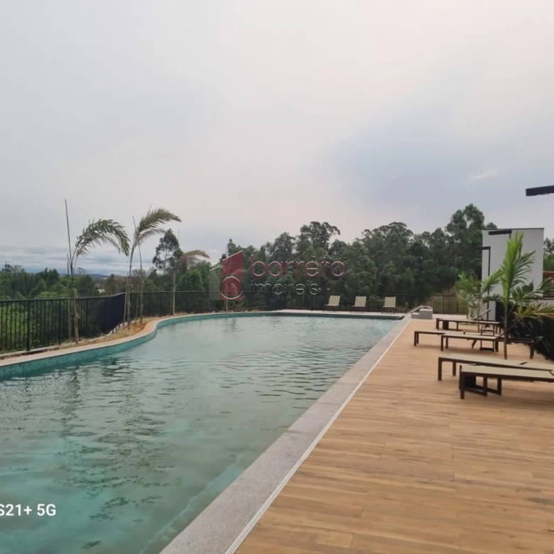 APARTAMENTO À VENDA NO CONDOMÍNIO LA SIERRA – BAIRRO MEDEIROS- JUNDIAÍ/SP