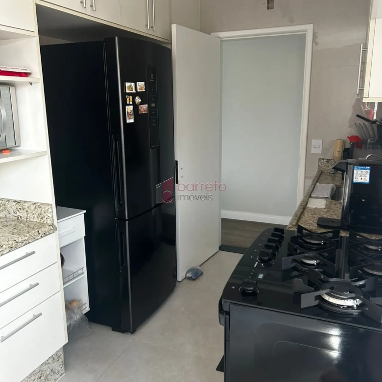 APARTAMENTO À VENDA NO CONDOMÍNIO PASÁRGADA NA VILA DAS HORTÊNCIAS – JUNDIAÍ/SP