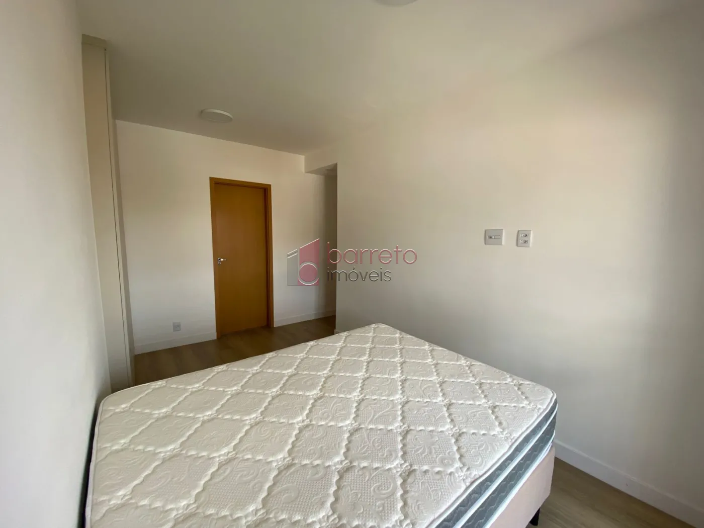 APARTAMENTO MOBILIADO PARA VENDA E LOCAÇÃO NO CONDOMÍNIO BELLACQUA – JUNDIAÍ/SP