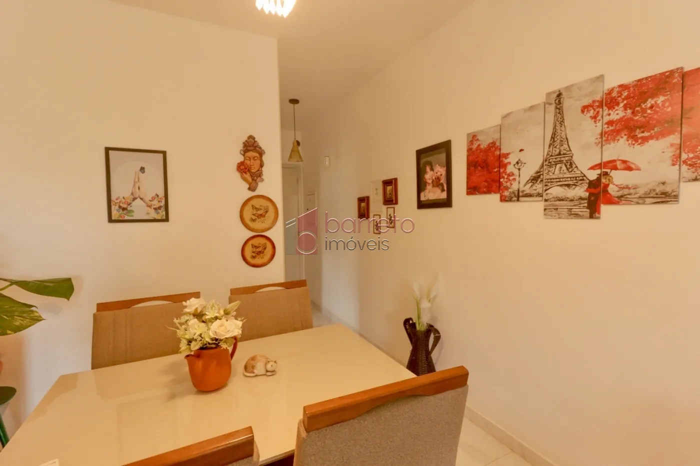 APARTAMENTO À VENDO NO CONDOMÍNIO PARACATU EM JUNDIAÍ/SP