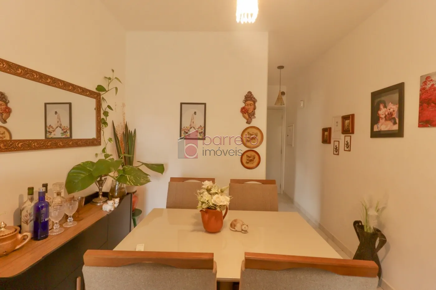 APARTAMENTO À VENDO NO CONDOMÍNIO PARACATU EM JUNDIAÍ/SP
