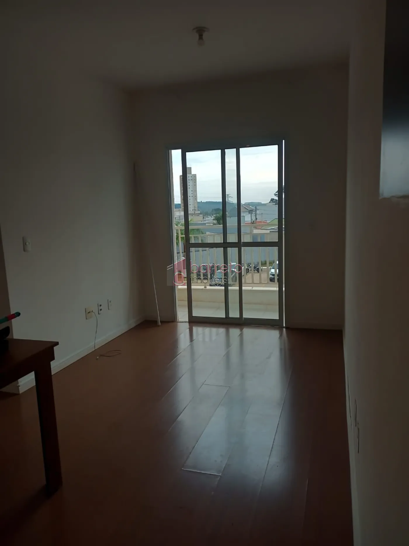 APARTAMENTO SEMI MOBILIADO PARA VENDA E LOCAÇÃO NO EDIFÍCIO TULIPAS GARDEN – JUNDIAÍ/SP