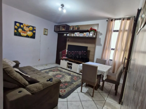 APARTAMENTO À VENDA NO CONDOMÍNIO CHÁCARA DAS FLORES II – JARDIM SANTA TERESA – JUNDIAÍ-SP