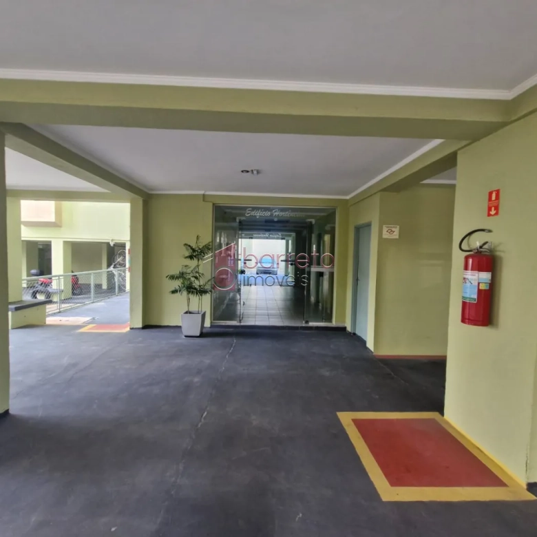 APARTAMENTO À VENDA NO CONDOMÍNIO CHÁCARA DAS FLORES II – JARDIM SANTA TERESA – JUNDIAÍ-SP