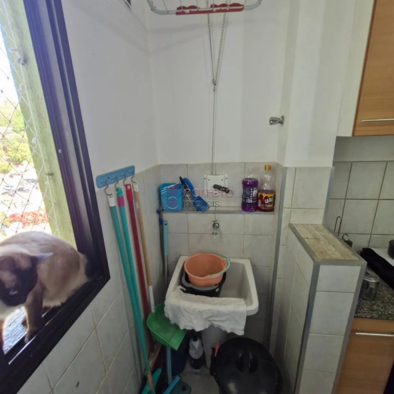 APARTAMENTO À VENDA NO CONDOMÍNIO CHÁCARA DAS FLORES II – JARDIM SANTA TERESA – JUNDIAÍ-SP