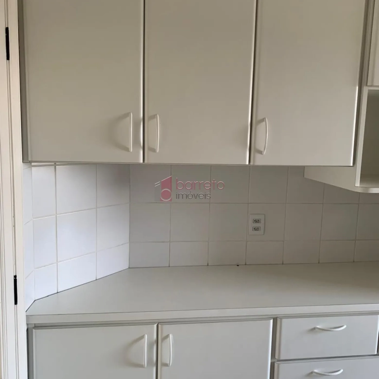 APARTAMENTO À VENDA NO CONDOMÍNIO SÃO FRANCISCO DE ASSIS NO BAIRRO DO RETIRO EM JUNDIAÍ/SP