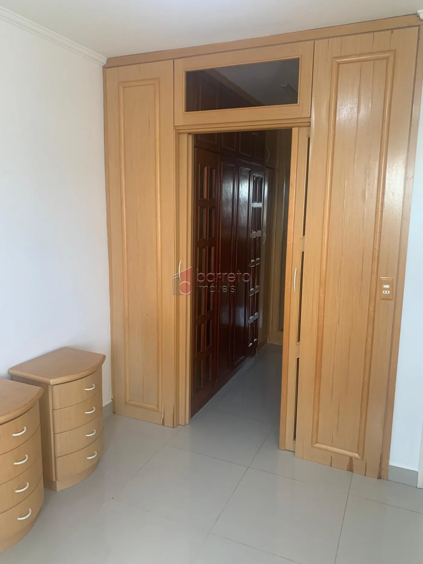 APARTAMENTO À VENDA NO CONDOMÍNIO SÃO FRANCISCO DE ASSIS NO BAIRRO DO RETIRO EM JUNDIAÍ/SP