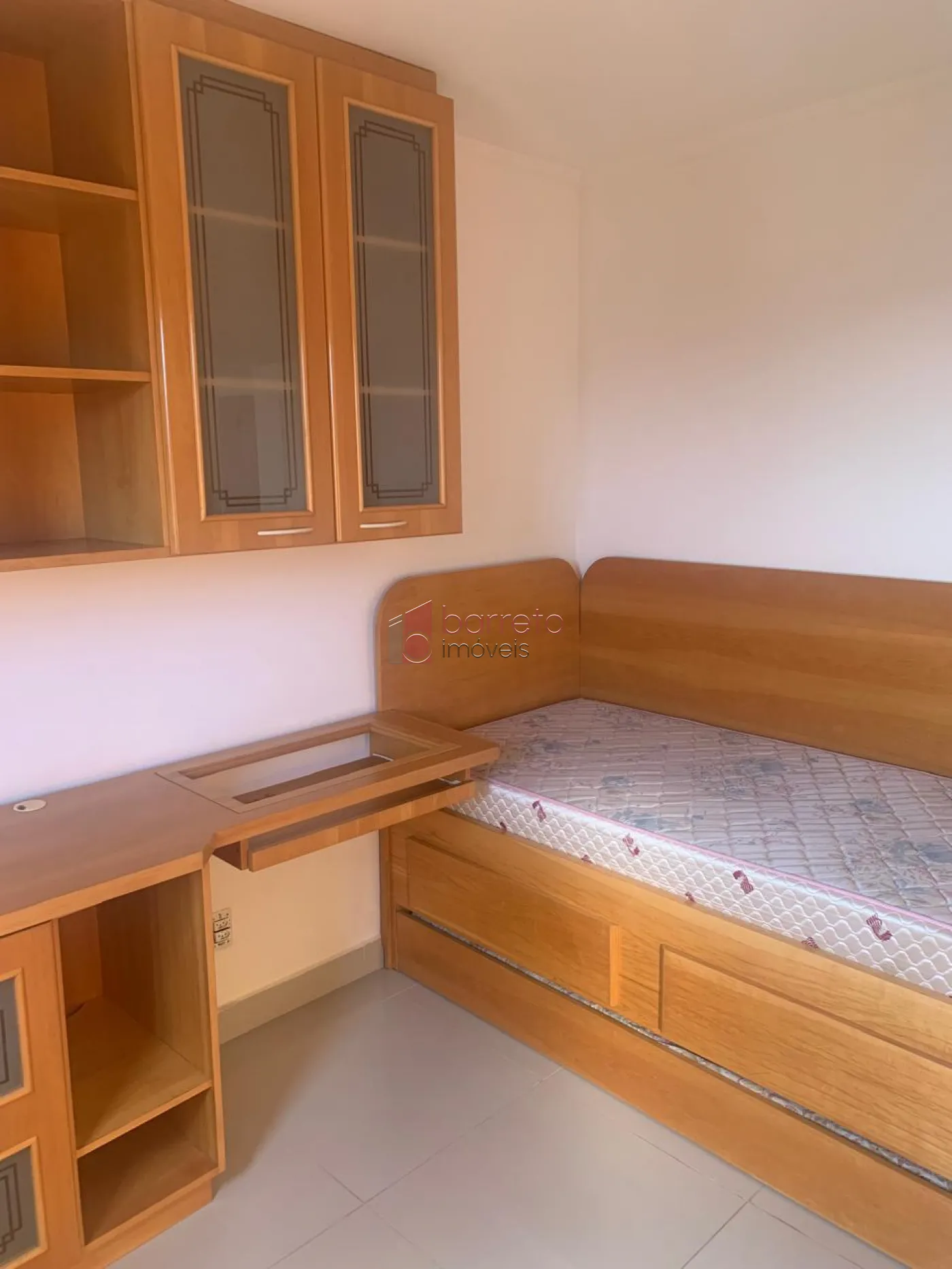 APARTAMENTO À VENDA NO CONDOMÍNIO SÃO FRANCISCO DE ASSIS NO BAIRRO DO RETIRO EM JUNDIAÍ/SP